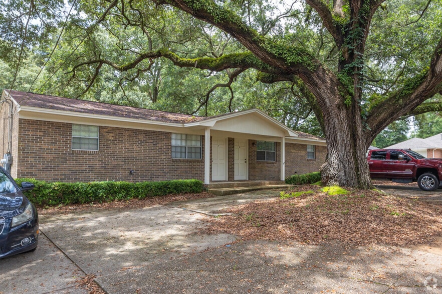 More Photos Of 8640 Jernigan Rd, Pensacola Apartments For Sale