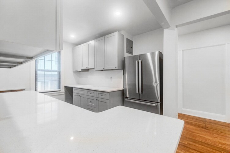 More Photos Of 4320 Hamilton Pl, Flushing Apartments For Sale