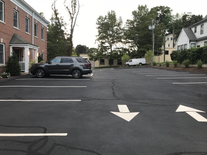 More Photos Of 65 East Ave, Norwalk Office For Sale