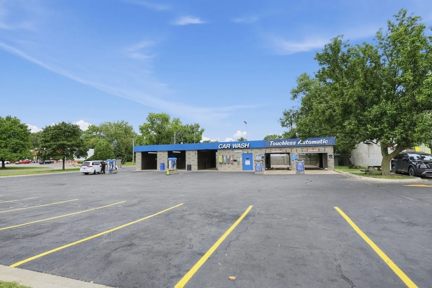 More Photos Of 602 Montgomery Rd, Montgomery Carwash For Sale