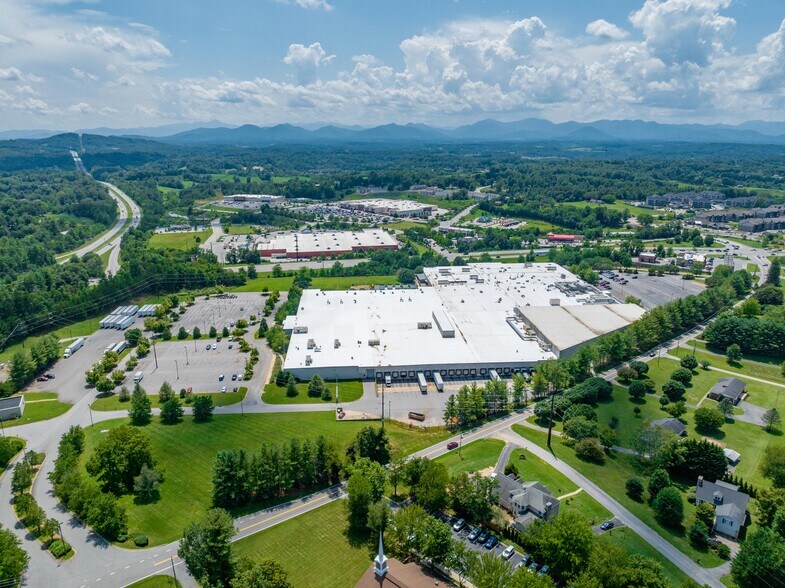 More Photos Of 108 Monticello Rd, Weaverville Manufacturing For Lease