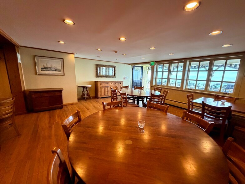 More Photos Of 9068A Snug Harbor Dr, Hammondsport Restaurant For Lease