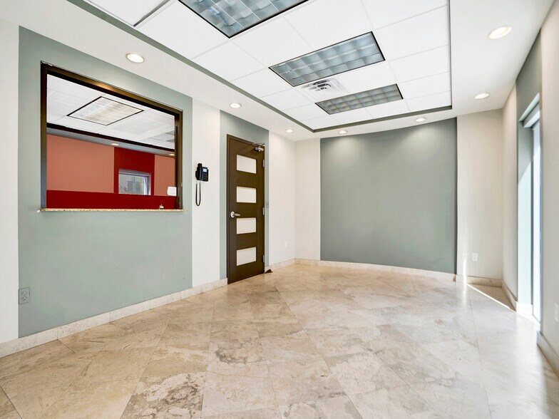 More Photos Of 4070 Laguna St, Coral Gables Medical For Sale