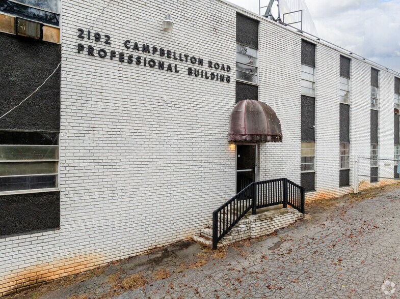 More Photos Of 2192 Campbellton Rd, Atlanta Unknown For Sale