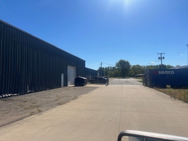 More Photos Of 710 Sol Morris Ave, White Pigeon Manufacturing For Lease