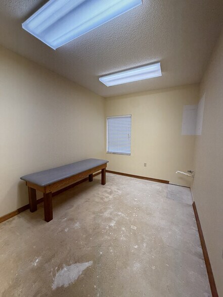 More Photos Of 1400 W Oak St, Kissimmee Medical For Sale