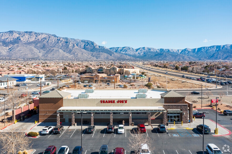 More Photos Of 8850 Holly St NE, Albuquerque Unknown For Lease