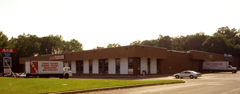 More Photos Of 11710-11716 Baltimore Ave, Beltsville Showroom For Lease