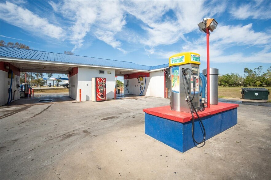 More Photos Of 1030 W Hal McRae Blvd, Avon Park Carwash For Sale