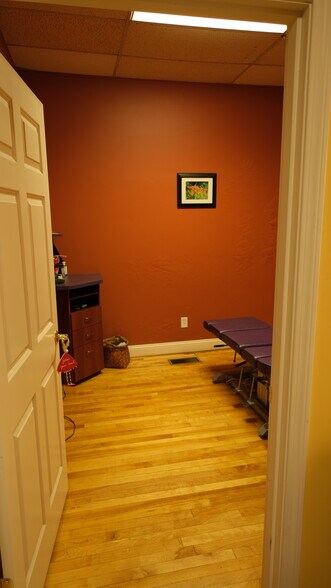 More Photos Of 442-450 Main St, Warren Storefront Retail Office For Lease