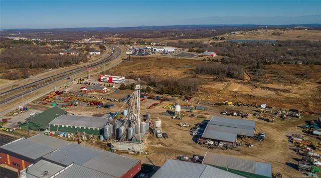 More Photos Of 1112 S George Nigh Expy, Mcalester Freestanding For Sale