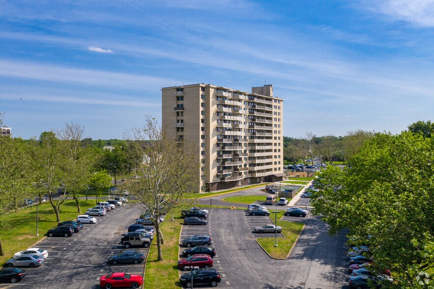 More Photos Of 3005 Chapel Ave, Cherry Hill Apartments For Sale