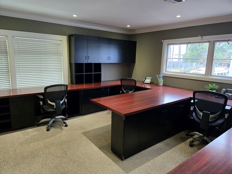 More Photos Of 1922 Placentia Ave, Costa Mesa Light Manufacturing For Lease