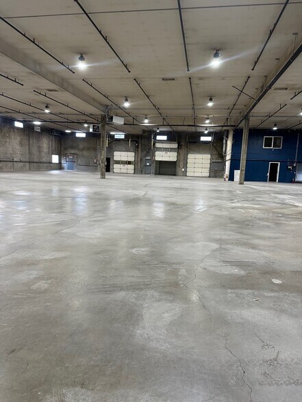 More Photos Of 520 W Dalton Ave, Coeur d'Alene Distribution For Lease
