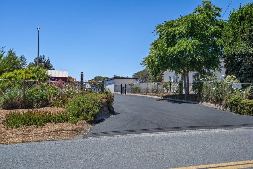 More Photos Of 720-724 Liberty Petaluma CA 94952-1014 rd, Petaluma Land For Sale