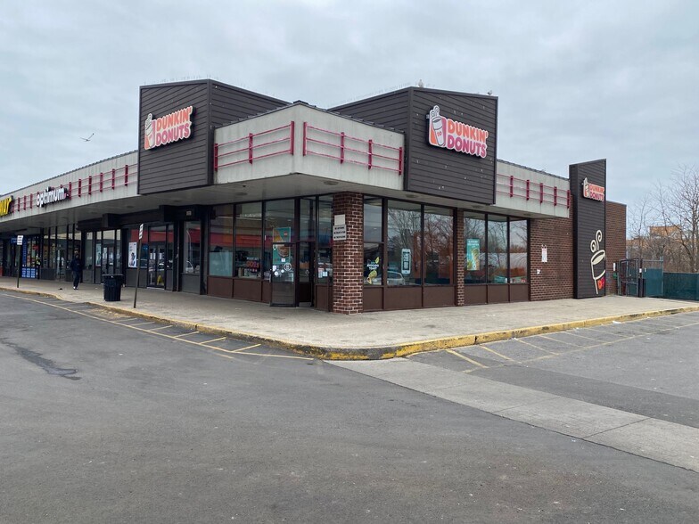 More Photos Of 11020 Flatlands Ave, Brooklyn Storefront For Lease