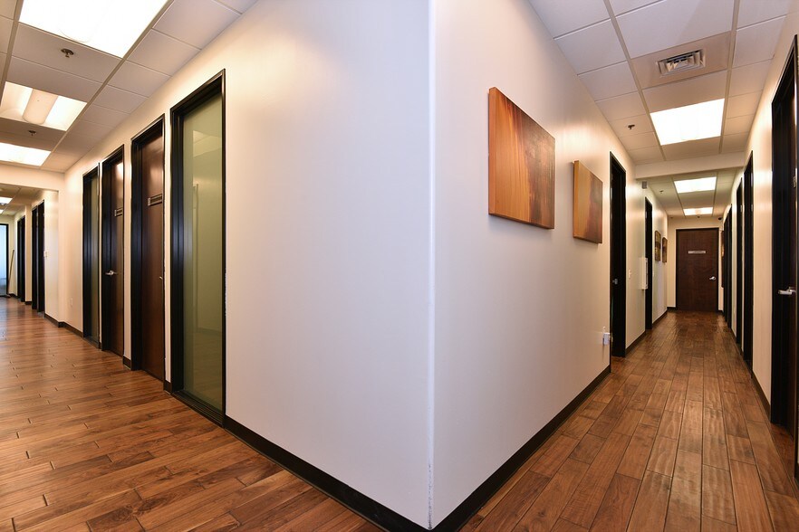 More Photos Of 34975 N North Valley Pky, Phoenix Medical For Lease