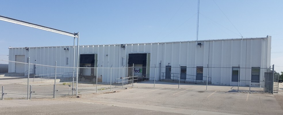 More Photos Of 6450 E Yellowstone Hwy, Evansville Warehouse For Lease