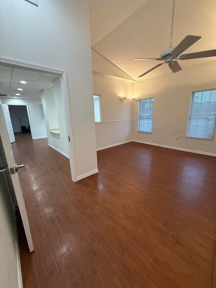 More Photos Of 1283 SW Sr-47, Lake City Medical For Lease