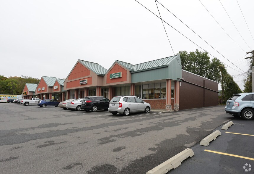 Primary Photo Of 3222 Watson Blvd, Endwell Unknown For Lease