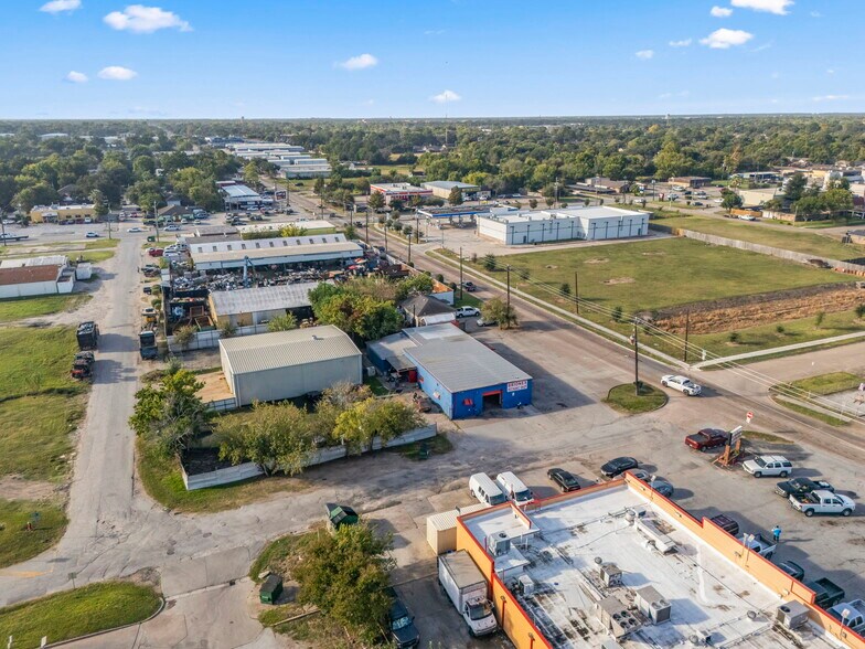 More Photos Of 1201 Preston Ave, Pasadena Auto Repair For Sale