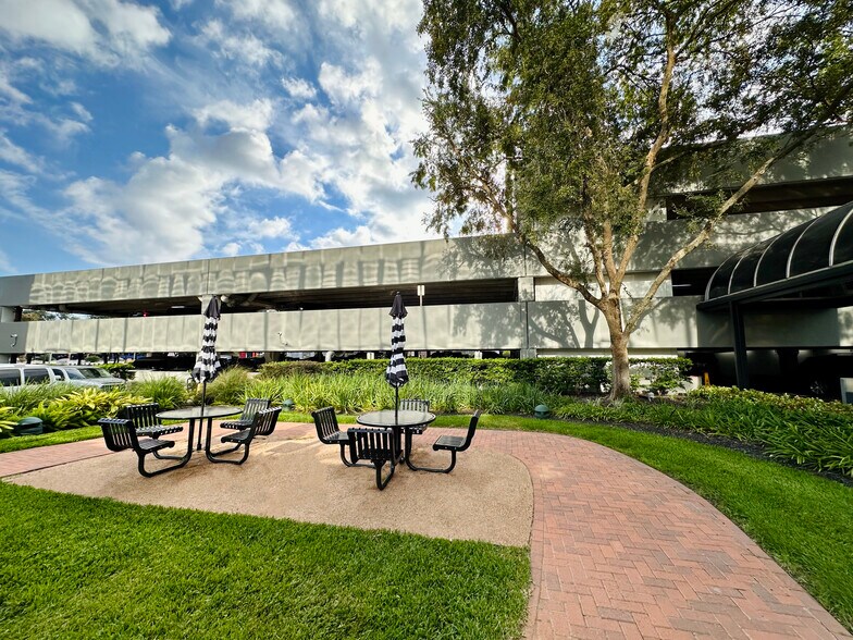 More Photos Of 13430 Northwest Fwy, Houston Office For Lease