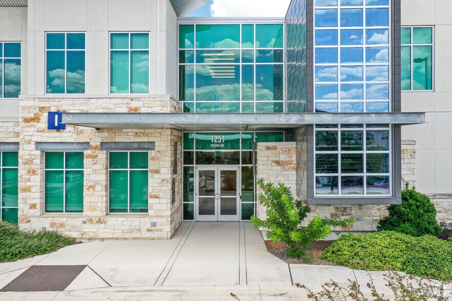 More Photos Of 1251 Sadler Dr, San Marcos Unknown For Lease