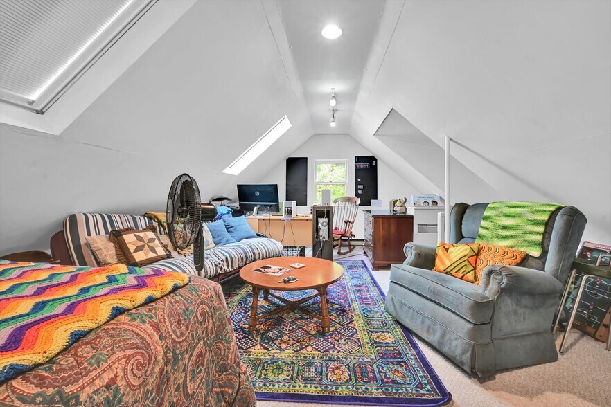 More Photos Of 1305 Hampden Blvd, Reading Multifamily For Sale