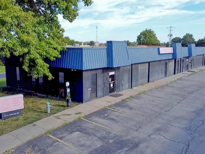 Primary Photo Of 417 N Rawhide Dr, Olathe Flex For Sale