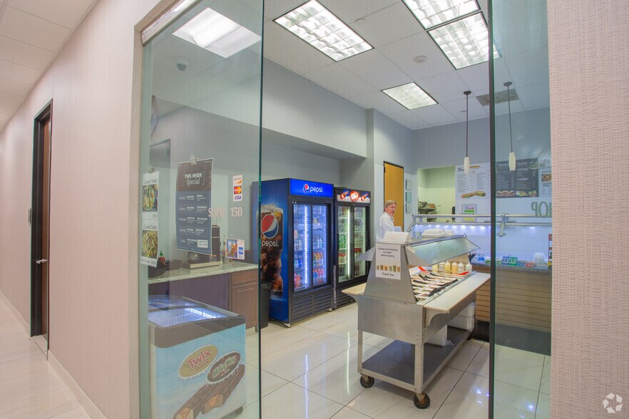 More Photos Of 4131 N Central Expy, Dallas Coworking Space