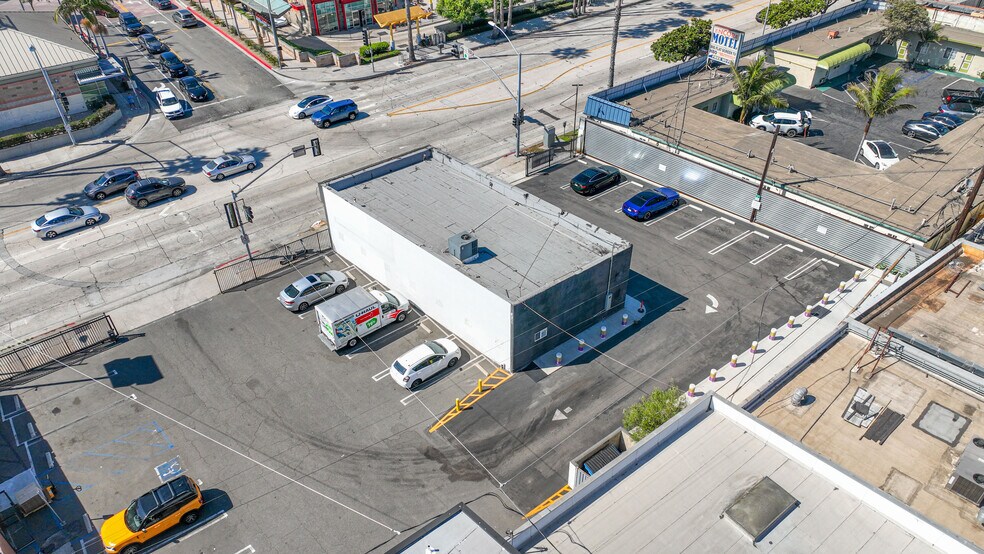More Photos Of 13452 Washington Blvd, Marina del Rey Freestanding For Lease