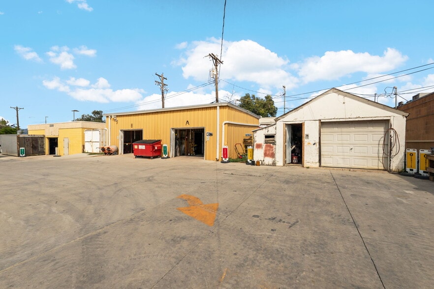 More Photos Of 400 N Circle Dr, Colorado Springs Storefront For Sale