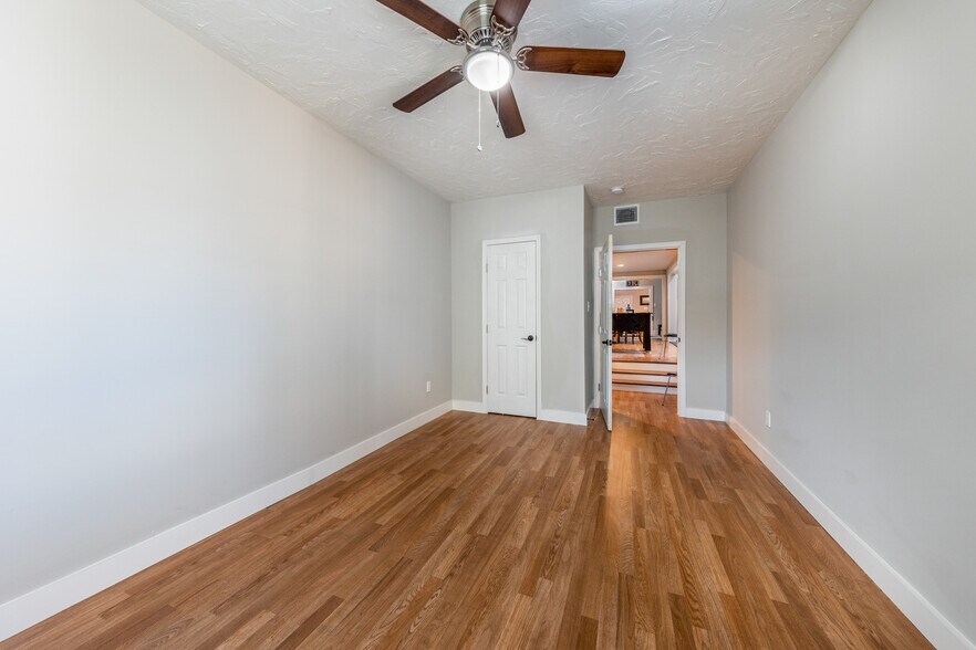 More Photos Of 2511 San Gabriel St, Austin Multifamily For Sale
