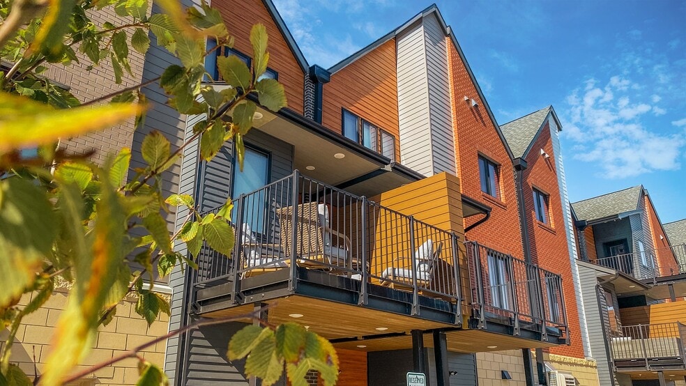 More Photos Of 6115 Nieman Rd, Shawnee Apartments For Sale