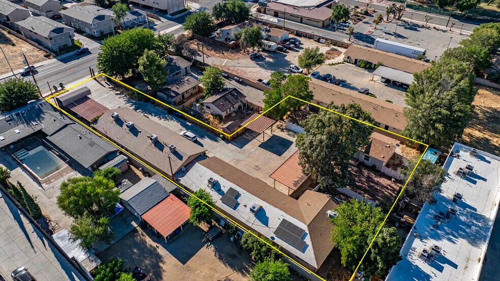 More Photos Of 38110 10th St E, Palmdale Apartments For Sale