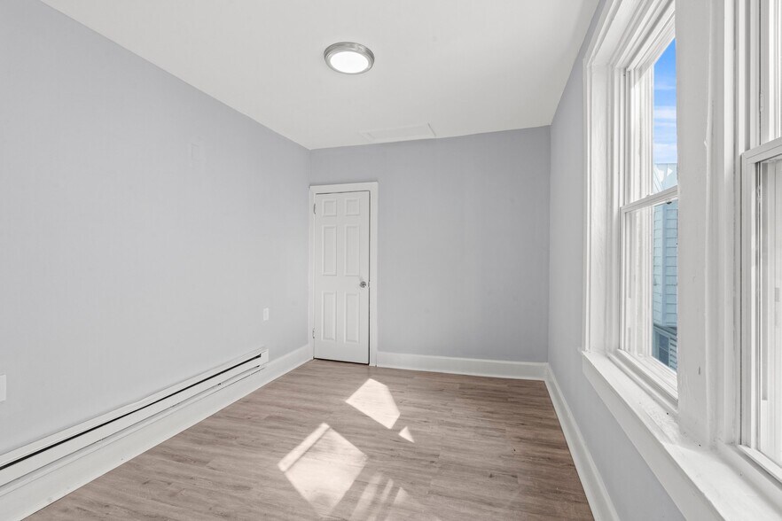 More Photos Of 129-131 E Roosevelt Blvd, Philadelphia Apartments For Sale