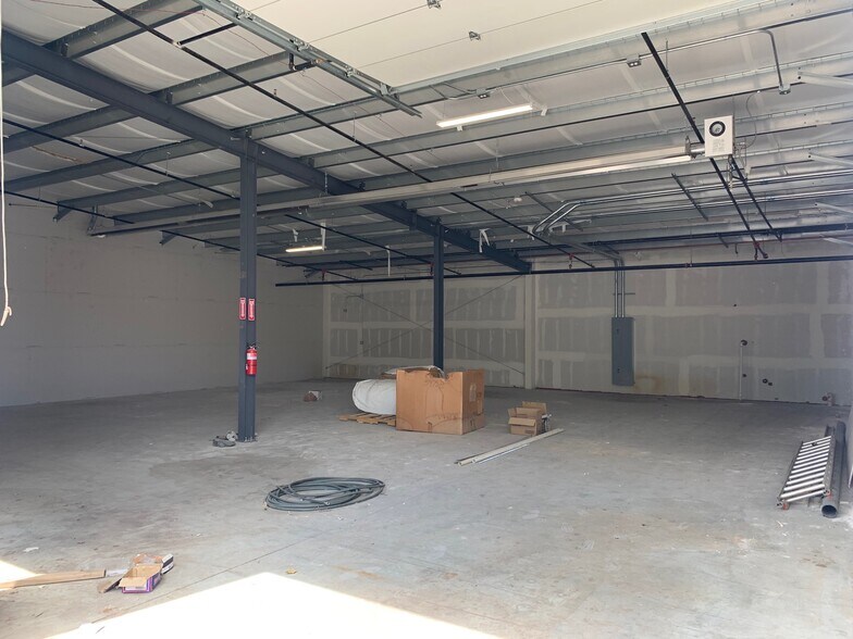 More Photos Of 6101 Washington St, Denver Warehouse For Sale