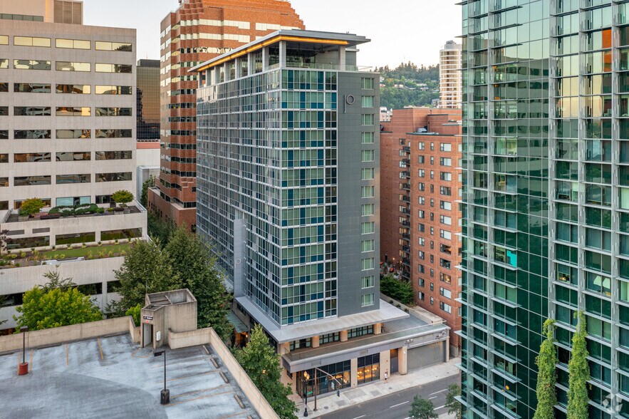 More Photos Of 1355 SW 2nd Ave, Portland Hotel For Lease
