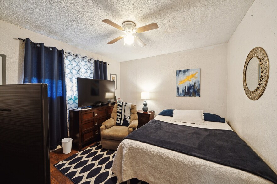 More Photos Of 2621-2625 Webb Chapel Ext, Dallas Apartments For Sale