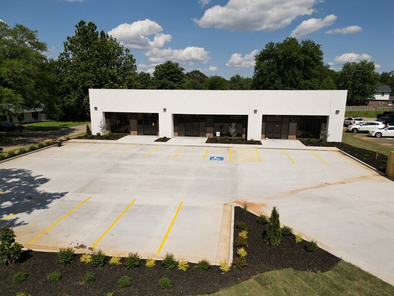 Primary Photo Of 3215 Old Greenwood Rd, Fort Smith Office For Sale