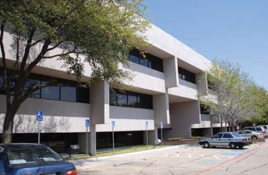 More Photos Of 1304 W Walnut Hill Ln, Irving Office For Lease