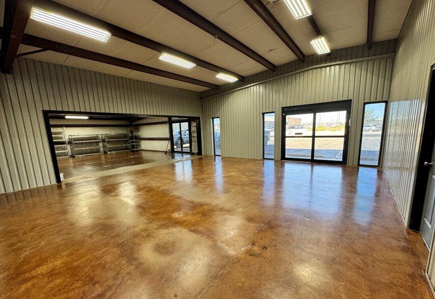 More Photos Of 2031 Trade Dr, Midland Showroom For Sale