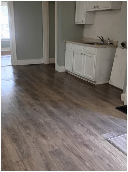 More Photos Of 1282-1292 S Main St, Palmer Apartments For Sale