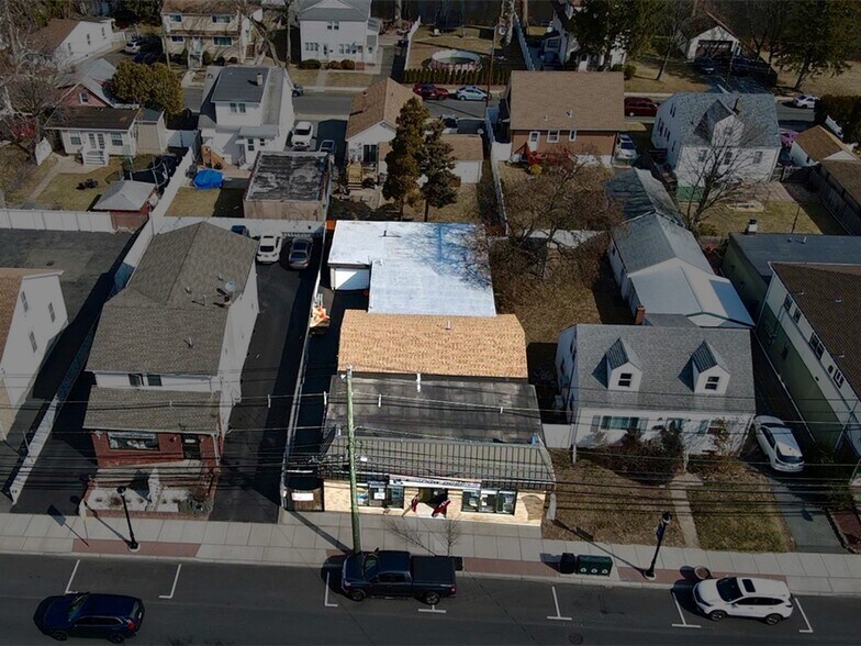 More Photos Of 1012 McBride Ave, Woodland Park Freestanding For Sale