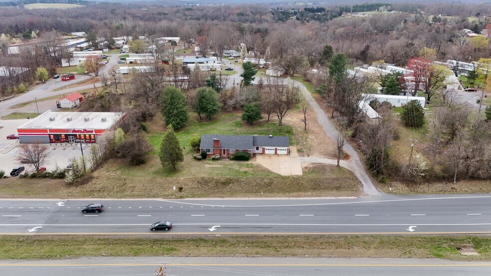 More Photos Of 1001 E Lynchburg Salem Tpke, Bedford Office For Sale