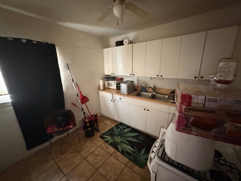 More Photos Of 10923 S Inglewood Ave, Inglewood Apartments For Sale