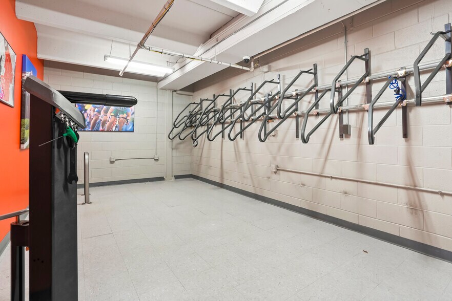 More Photos Of 6300 S Syracuse Way, Centennial Office For Lease