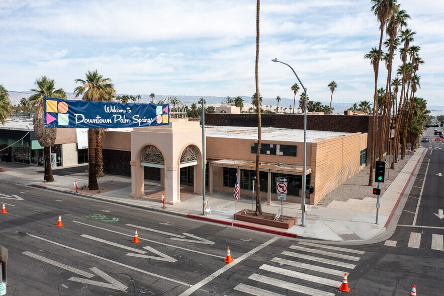 More Photos Of 490 S Palm Canyon Dr, Palm Springs Freestanding For Sale