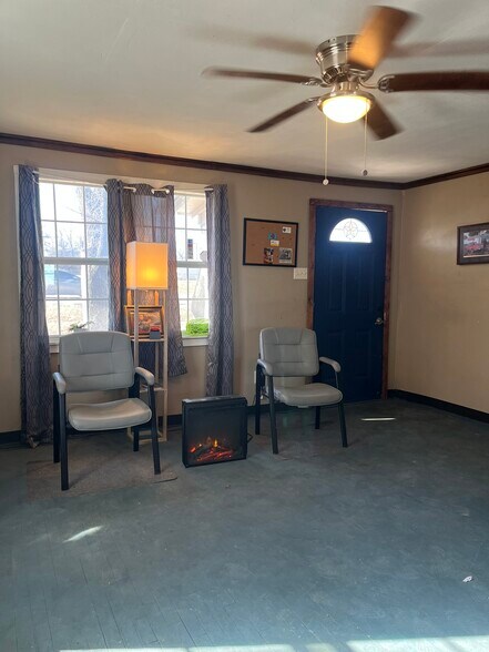 More Photos Of 2531 E Highway 199, Springtown Flex For Sale