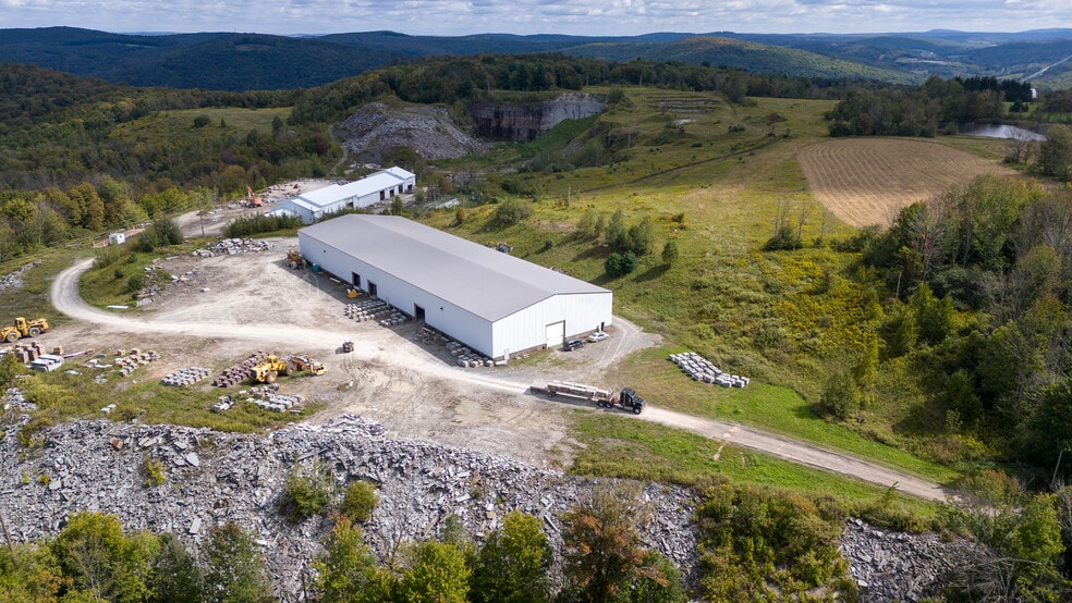 More Photos Of 441 Peck Hill Rd, New Milford Warehouse For Sale